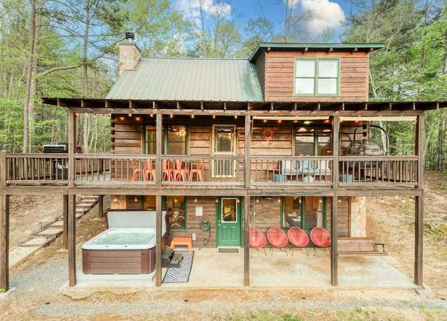 Property at 30 Lakota Ln, Mineral Bluff, GA 30559, 3 beds, 3 baths