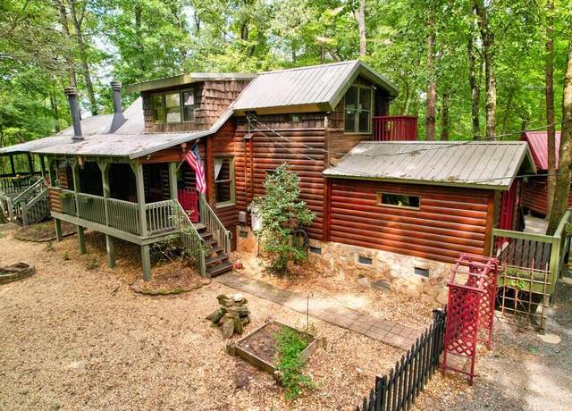Property at 25 Briar Creek Dr, Ellijay, GA 30540, 4 beds, 3 baths