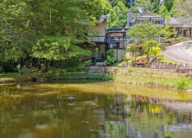 Property at 214 Hedden Rd, Murphy, NC 28906, 2 beds, 2.5 baths