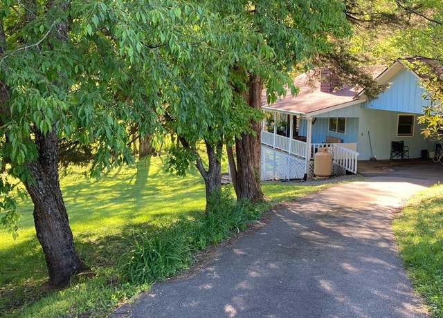 Property at 55 Chatuge Hls, Hayesville, NC 28904, 2 beds, 3 baths