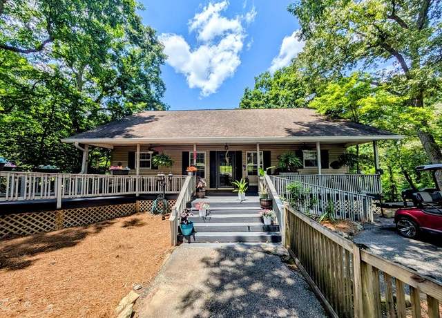 Property at 95 Windjammer Dr, Hiawassee, GA 30546, 4 beds, 3 baths