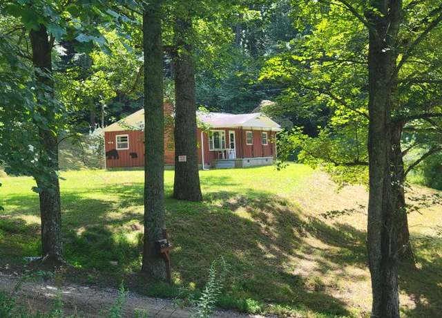 Property at 876 Stewart Cove Rd, Hayesville, NC 28904, 3 beds, 1.5 baths