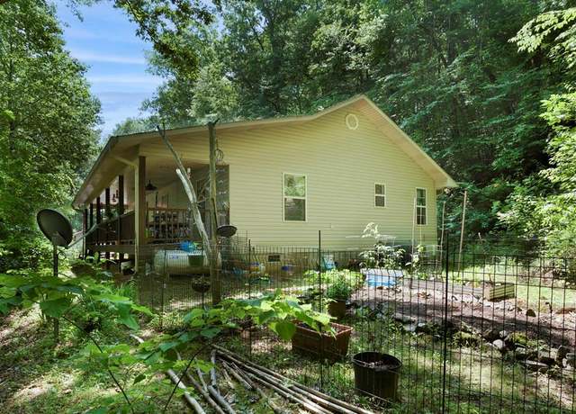 Property at 49 Hampton Ln, Hayesville, NC 28904, 3 beds, 2 baths