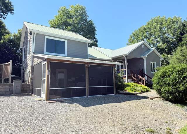 Property at 18 Dillard Pl, Blairsville, GA 30512, 2 beds, 2.5 baths