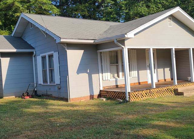 Property at 160 Kingtown St, Mccaysville, GA 30555, 3 beds, 2 baths