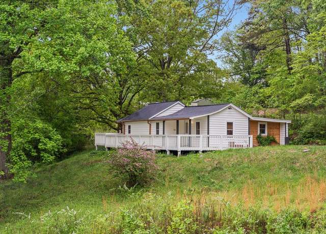Property at 55 Ledford Ln, Blairsville, GA 30512, 3 beds, 1 bath
