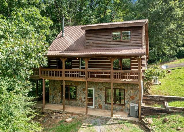 Property at 77 Long View Ln, Ellijay, GA 30536, 3 beds, 2 baths