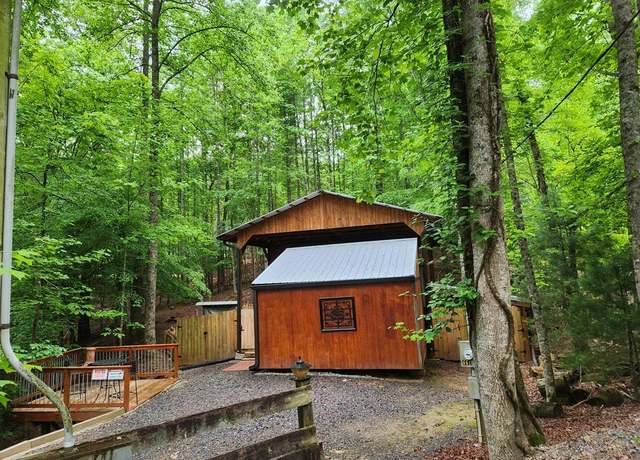 Property at 80 35th St, Ellijay, GA 30540, 2 beds, 1 bath