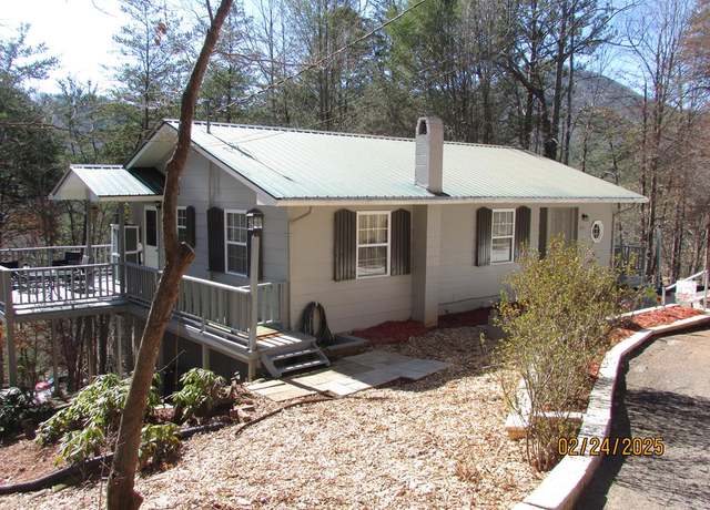 Property at 400 Sky Hawk Spur, Hiawassee, GA 30546, 3 beds, 2 baths