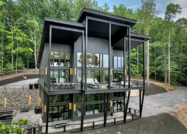 Property at 415 Green Ridge Trl, Blue Ridge, GA 30513, 5 beds, 5.5 baths
