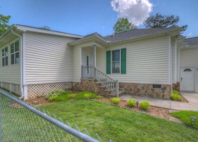 Property at 467 Greenlawn Cemetary Rd, Murphy, NC 28906, 2 beds, 2 baths