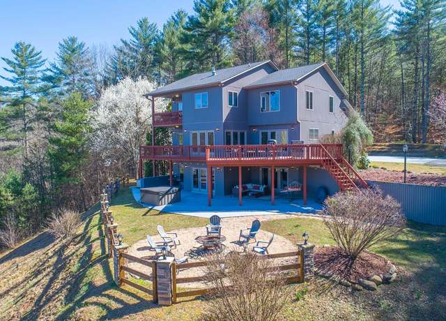 Property at 245 Roll Tide Dr, Murphy, NC 28906, 3 beds, 3.5 baths