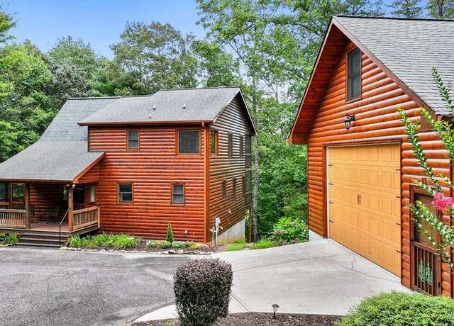Property at 23 Chestnut Hills Ln, Blue Ridge, GA 30513, 3 beds, 3 baths