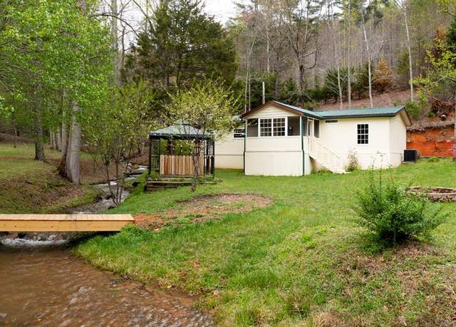 Property at 349 Kirby Ln, Murphy, NC 28906, 3 beds, 2 baths