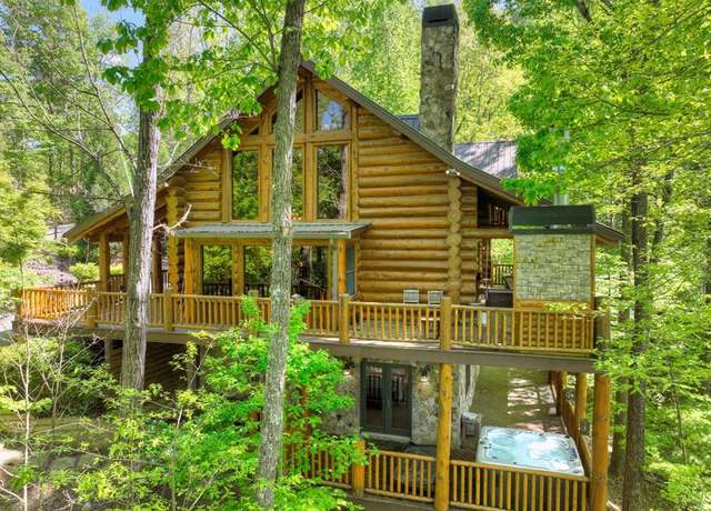 Property at 536 Lakeview Rd, Blue Ridge, GA 30513, 4 beds, 3.5 baths