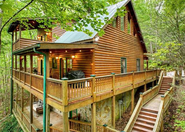 Property at 879 Millstone Mountain Ln, Blue Ridge, GA 30513, 3 beds, 3 baths