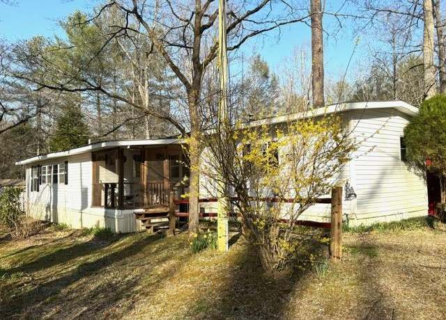 Property at 123 Leisure Woods Ln, Hiawassee, GA 30546, 3 beds, 3 baths