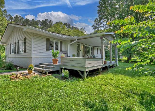 Property at 1025 Mineral Bluff Hwy, Mineral Bluff, GA 30559, 3 beds, 1.5 baths