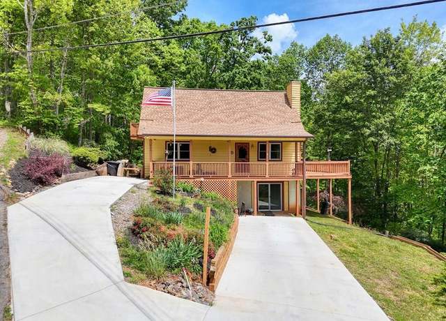 Property at 224 Shakerag Rd, Hiawassee, GA 30546, 2 beds, 3 baths