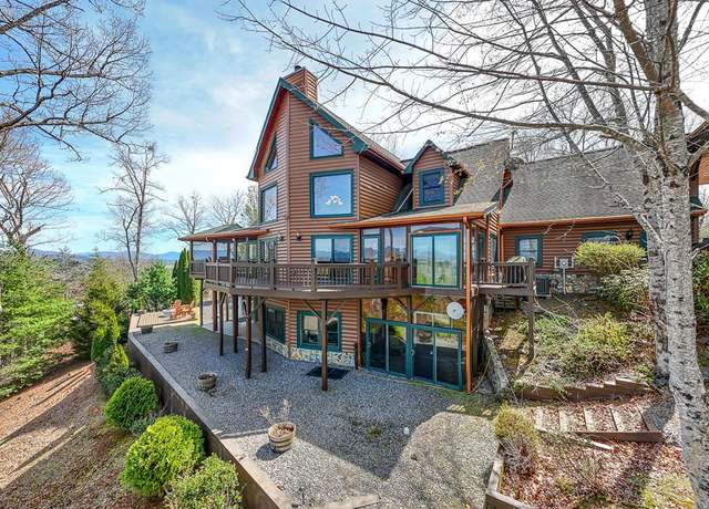 Property at 594 Brasstown View Rd, Murphy, NC 28906, 3 beds, 3.5 baths