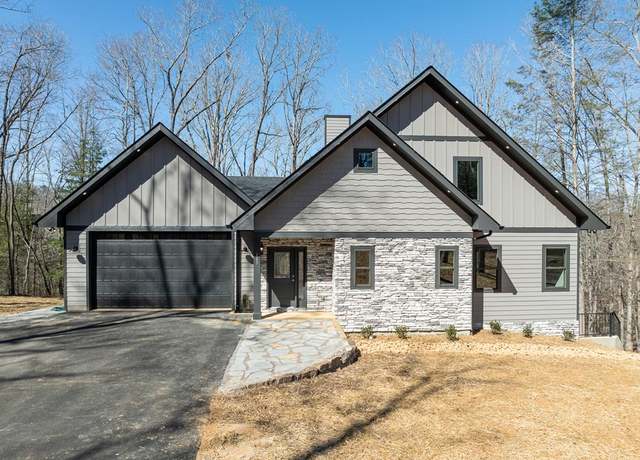 Property at 185 Country Rd, Talking Rock, GA 30175, 3 beds, 2.5 baths
