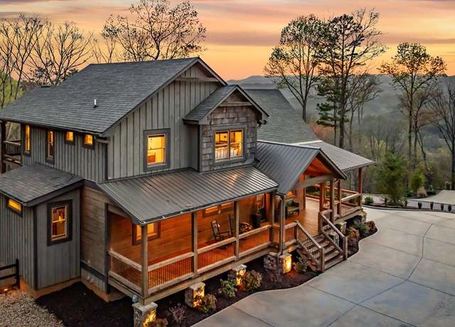 Property at 470 Blue Ridge Heights Dr, Blue Ridge, GA 30513, 4 beds, 4.5 baths