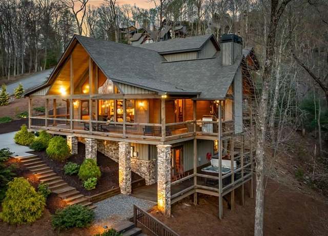 Property at 470 Blue Ridge Heights Dr, Blue Ridge, GA 30513, 4 beds, 4.5 baths