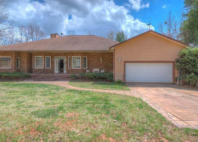 Property at 641/638 Timberwood Hills Rd, Murphy, NC 28906, 3 beds, 3.5 baths
