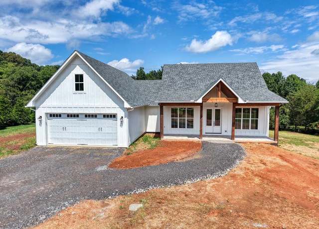 Property at 124 Meadow Brooke Ln, Hiawassee, GA 30546, 3 beds, 3.5 baths