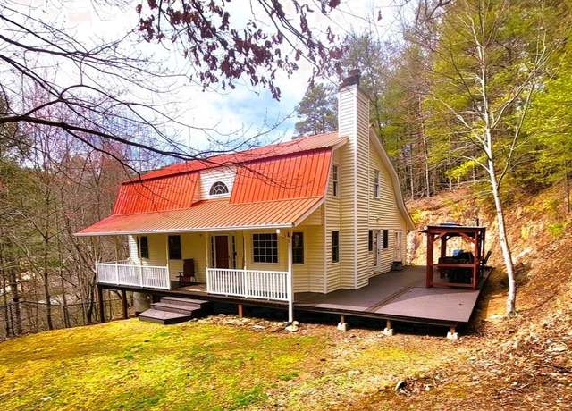 Property at 9 Domenico Dr, Murphy, NC 28906, 3 beds, 2.5 baths