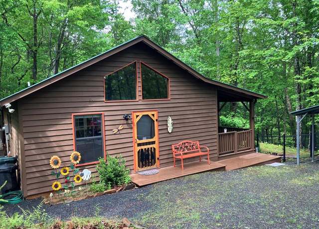 Property at 54 Bumblebee Ln, Murphy, NC 28906, 2 beds, 2 baths