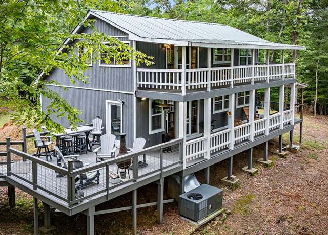 Property at 56 Robins Rdg, Blue Ridge, GA 30513, 3 beds, 2 baths