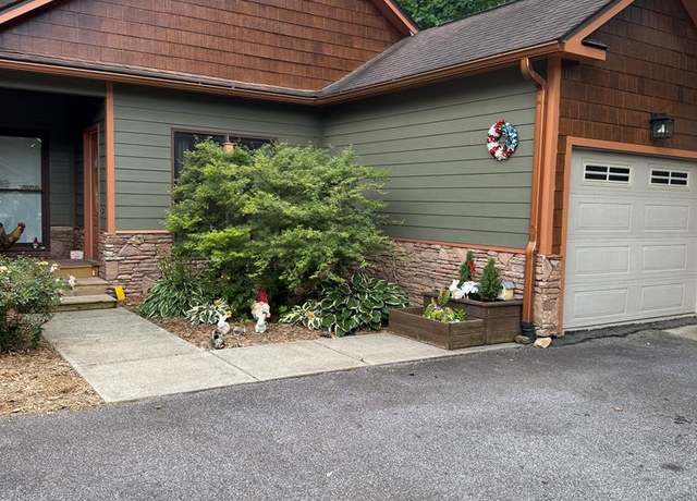 Property at 130 Emory Cir #6, Blairsville, GA 30512, 2 beds, 1.5 baths