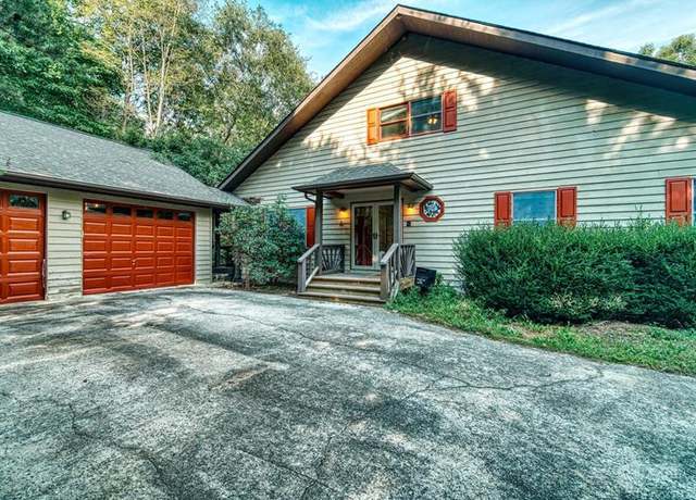 Property at 822 Mining Gap Trl, Young Harris, GA 30582, 5 beds, 3 baths