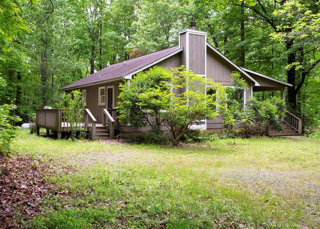 Property at 249 Chatuge Woods Dr, Hayesville, NC 28904, 2 beds, 2 baths