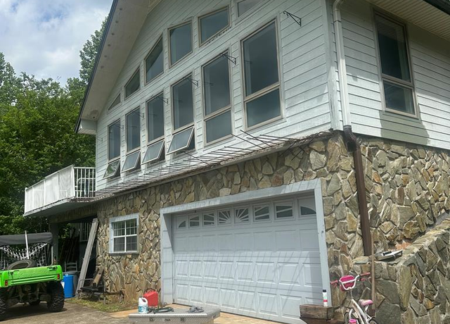 Property at 133 Little Coosa Rd, Blairsville, GA 30512, 3 beds, 3 baths