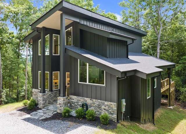 Property at 175 High Meadows Ct, Morganton, GA 30560, 2 beds, 2.5 baths