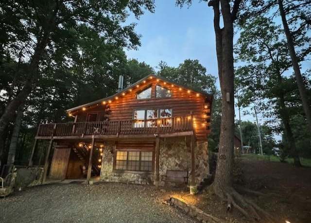 Property at 566 Mountain View Cir, Blue Ridge, GA 30513, 3 beds, 2 baths