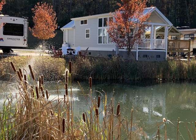 Property at 8 Mountain Meadows Dr, Morganton, GA 30560, 1 bed, 1 bath