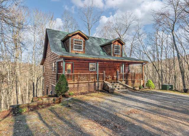 Property at 396 Sharon's Blf, Franklin, NC 28734, 3 beds, 3.5 baths