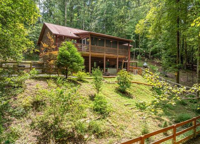 Property at 196 Glen Hollow Ct, Ellijay, GA 30540, 4 beds, 3 baths
