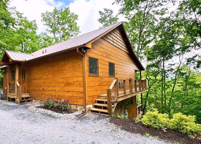Property at 108 Crabapple Ln, Mineral Bluff, GA 30559, 3 beds, 2.5 baths
