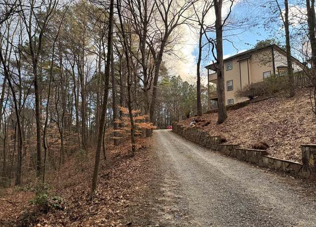 Property at 1070 Maxwell Rd, Blue Ridge, GA 30513, 4 beds, 3.5 baths