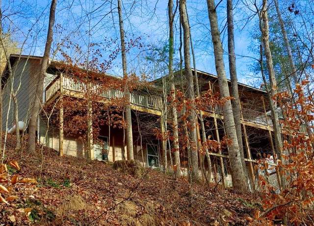 Property at 65 Dogwood Ln, Ellijay, GA 30540, 3 beds, 2 baths