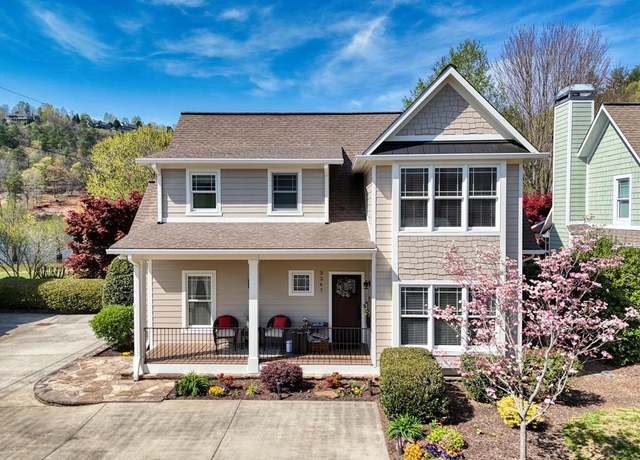 Property at 2267 Eastgate Dr, Hiawassee, GA 30546, 2 beds, 2.5 baths