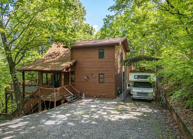 Property at 515 Canterbury Rd, Murphy, NC 28906, 2 beds, 3 baths