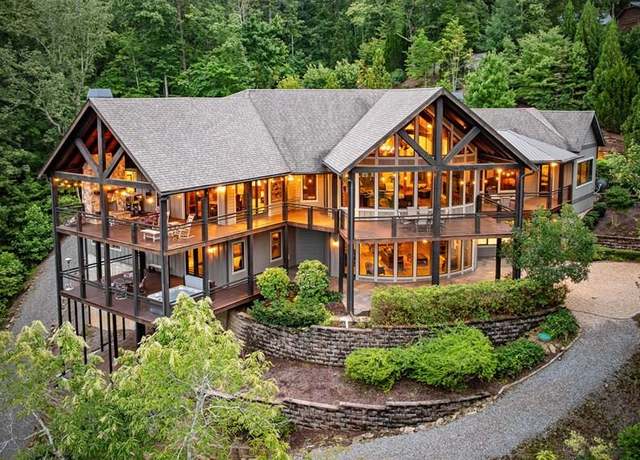 Property at 289 Chickadee Dr, Blue Ridge, GA 30513, 4 beds, 5 baths