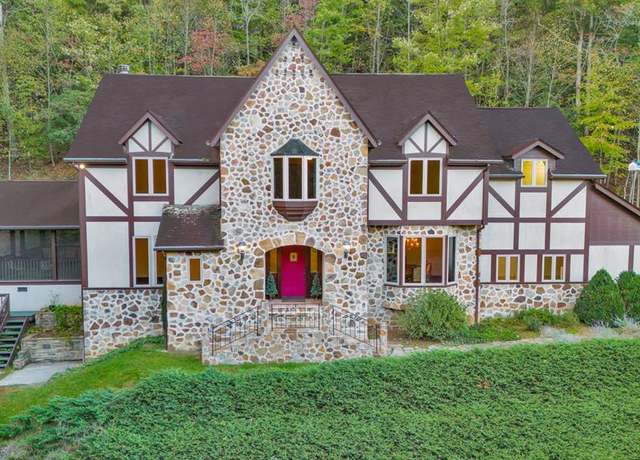 Property at 251 Quail Cove Ln, Brasstown, NC 28902, 4 beds, 4.5 baths