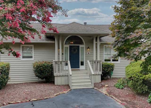 Property at 502 Nautical Way, Hiawassee, GA 30546, 3 beds, 2.5 baths