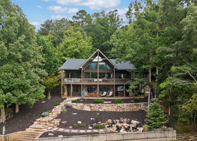 Property at 30 Cherokee Ln, Blue Ridge, GA 30513, 5 beds, 4.5 baths